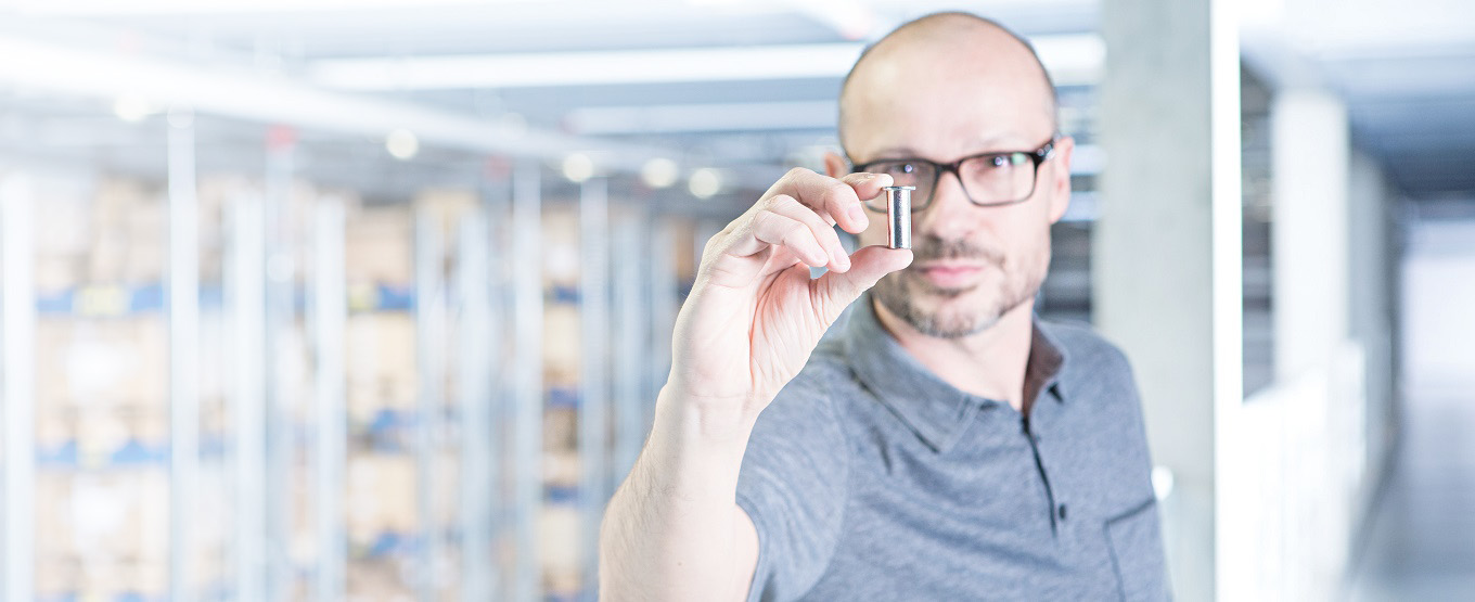 Versuch2_products_hero slider